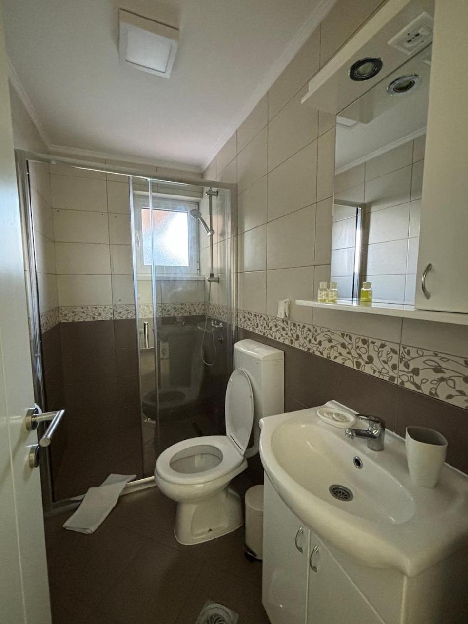 Apartmani "Marija" 哥鲁拜克 外观 照片