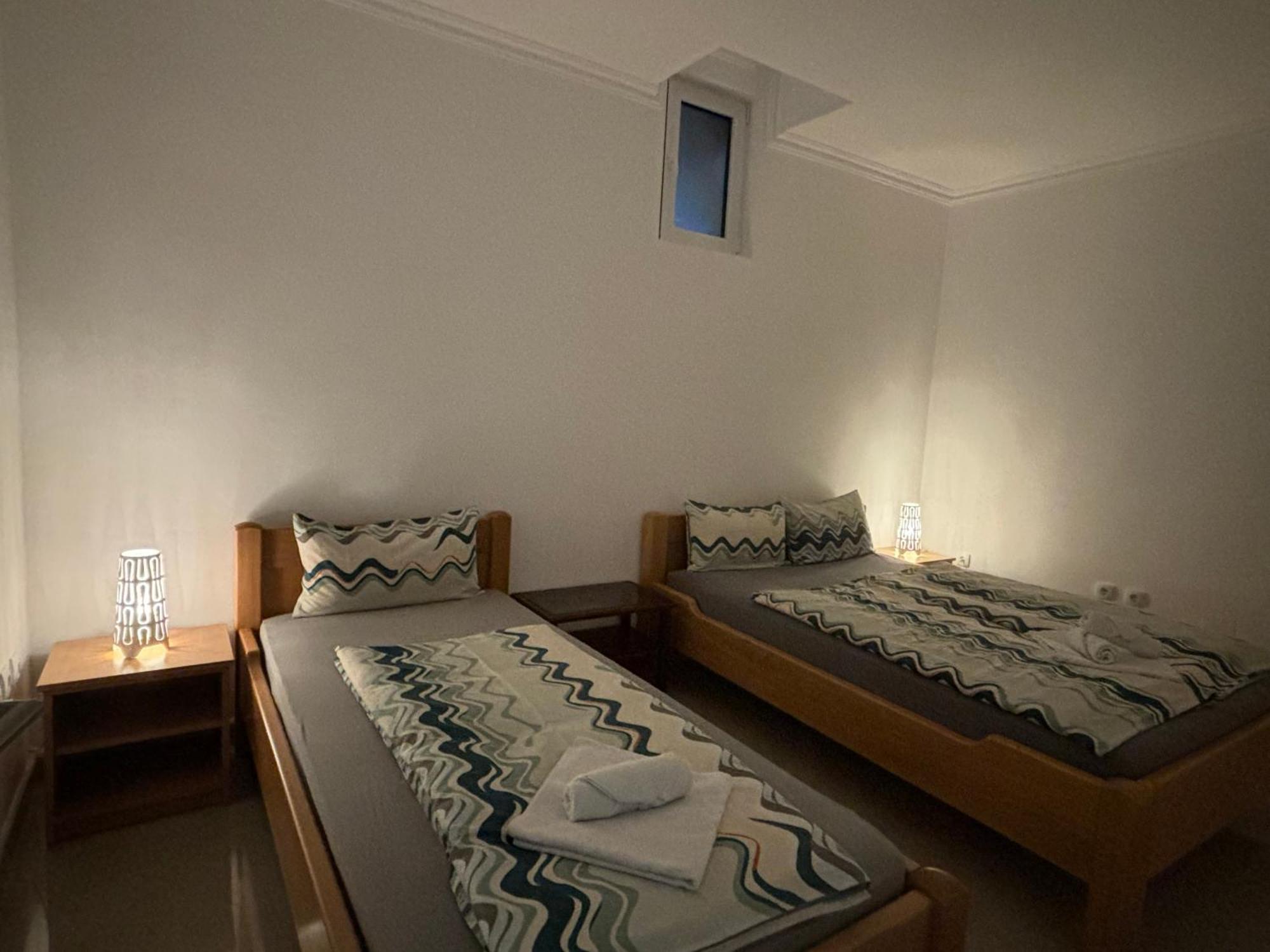 Apartmani "Marija" 哥鲁拜克 外观 照片